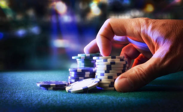 fin4d toto app showing live football match and live-dealer blackjack table