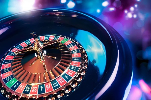 fin4d toto Ekor Number live draw interface showing number prediction and stake entry